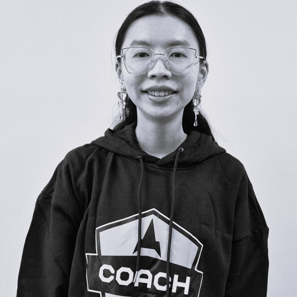 Annie_Duong_Cropped_B&W